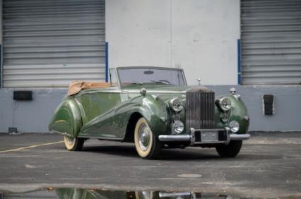 1952 Rolls-Royce Silver Dawn Drophead Coupe