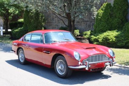 1967 Aston Martin DB6