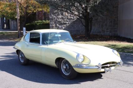 1967 Jaguar XKE Series 12 22