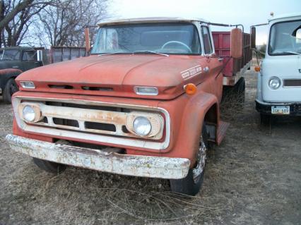 1962 Chevy 60 series farm truck 1 1/2 ton