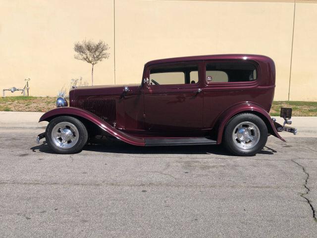 1932 Ford 2 Door Sedan