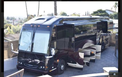 2004 Prevost H3-45