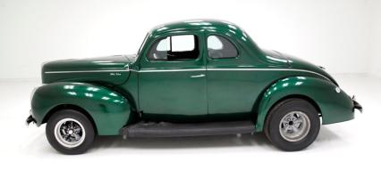 1940 Ford Deluxe