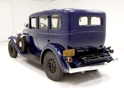 1932 Oldsmobile L32 Sedan