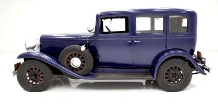 1932 Oldsmobile L32 Sedan