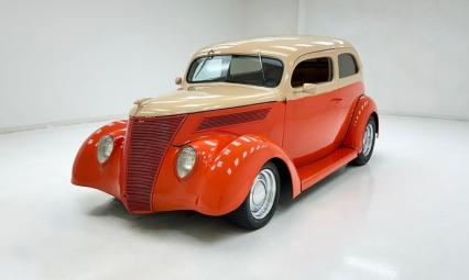 1937 Ford Deluxe