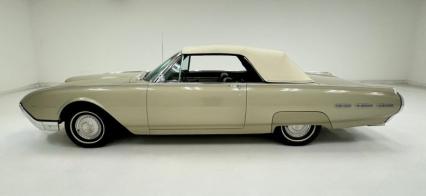 1962 Ford Thunderbird