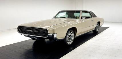 1967 Ford Thunderbird