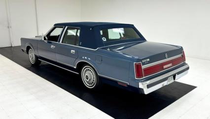 1987 Lincoln Town Car