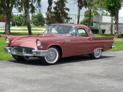 1957 Ford Thunderbird