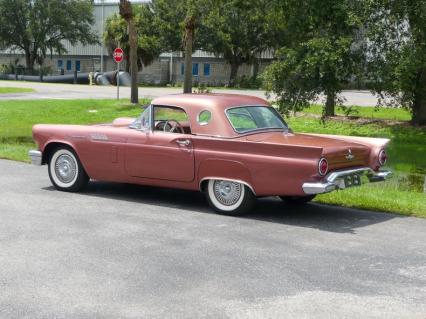 1957 Ford Thunderbird