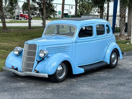 1935 Ford Model 48