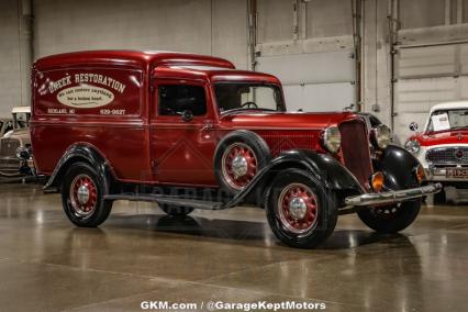 1935 Dodge High Hump Delivery