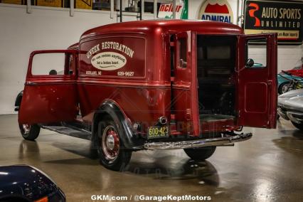 1935 Dodge High Hump Delivery