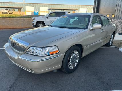 2006 Lincoln Town Car