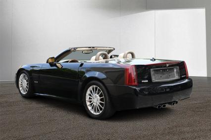 2005 Cadillac XLR