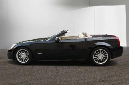 2005 Cadillac XLR